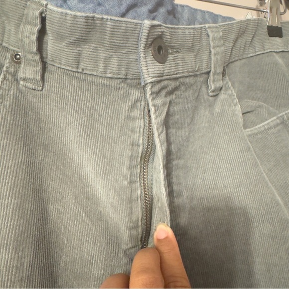 L.L Bean Standard Fit Corduroy Pants Gray Men Size 33 - Picture 5 of 9